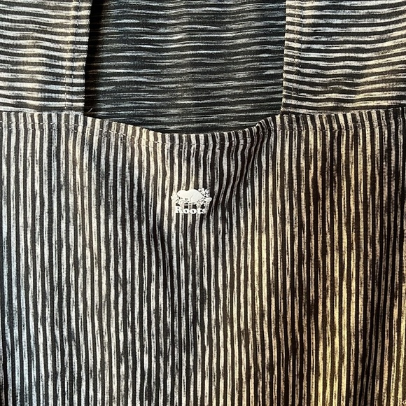 Roots Active Striped Sleeveless Tank Top – Size Small - Picture 4 of 5